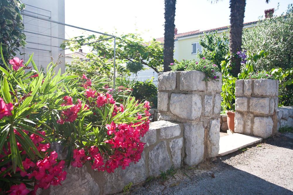 Apartments Melita Krk Town Exterior photo